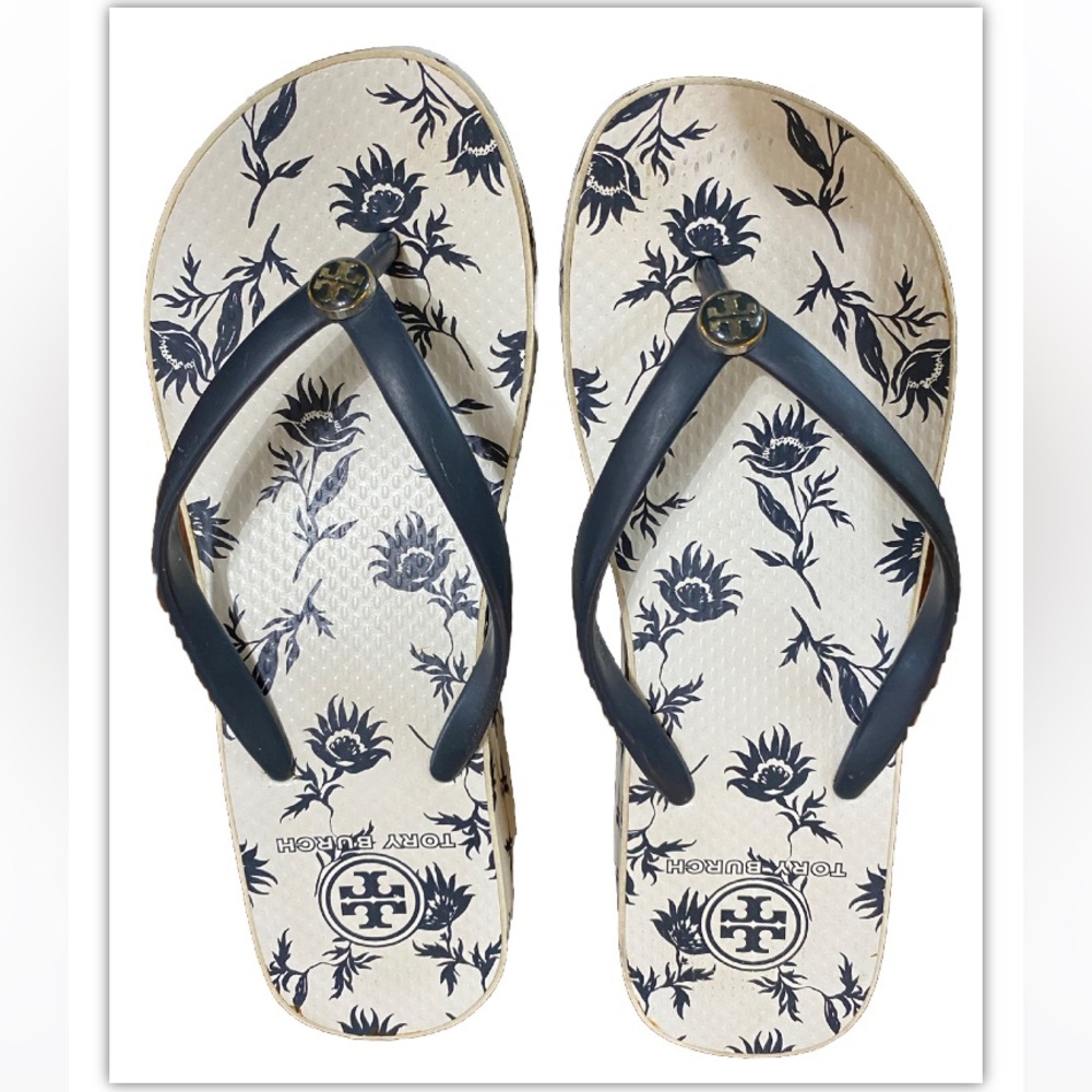 Tory Burch white & navy Floral Wedge Flip Flops size 7.5